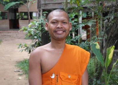 Mönch in Kambodscha (Alexander Mirschel)  Copyright 
Infos zur Lizenz unter 'Bildquellennachweis'